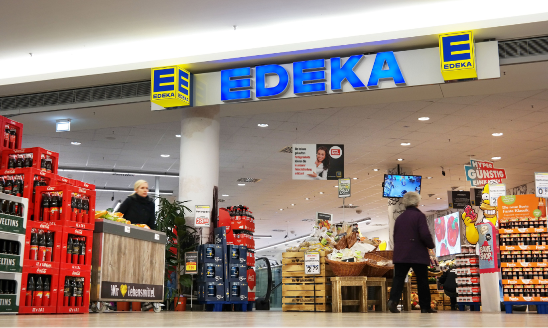 German Postbank and supermarket staff to strike on February 16