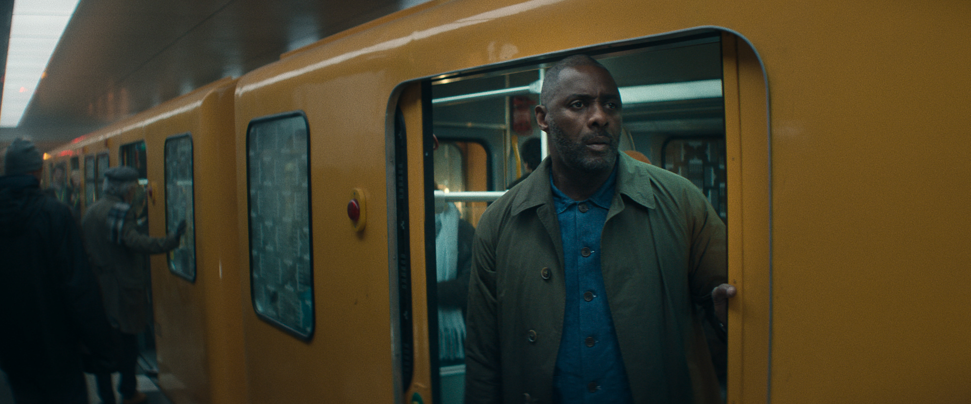 Berlin U-Bahn stars in new Idris Elba thriller “Hijack"