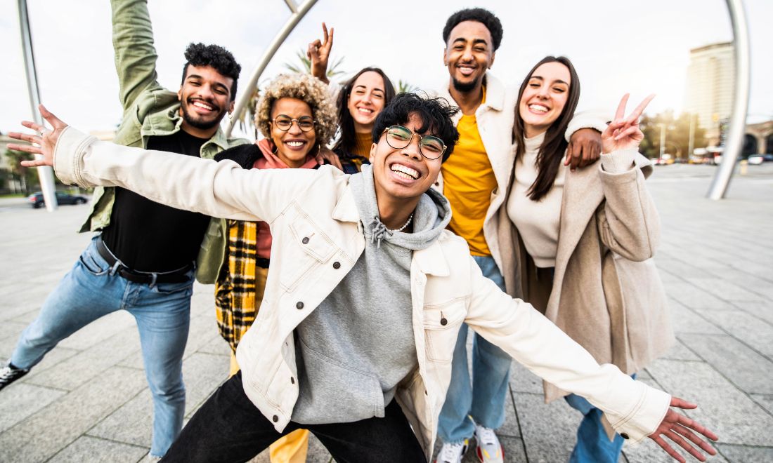 Study, travel, live: Why bunq is the bank for international students