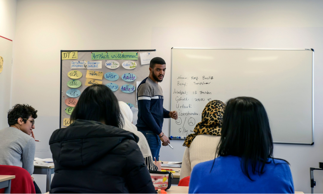 OECD study praises German efforts to help migrants integrate