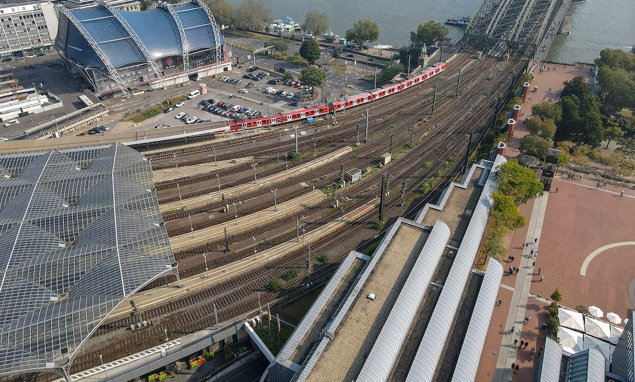 World’s first fleet of hydrogen trains begin operation in Germany