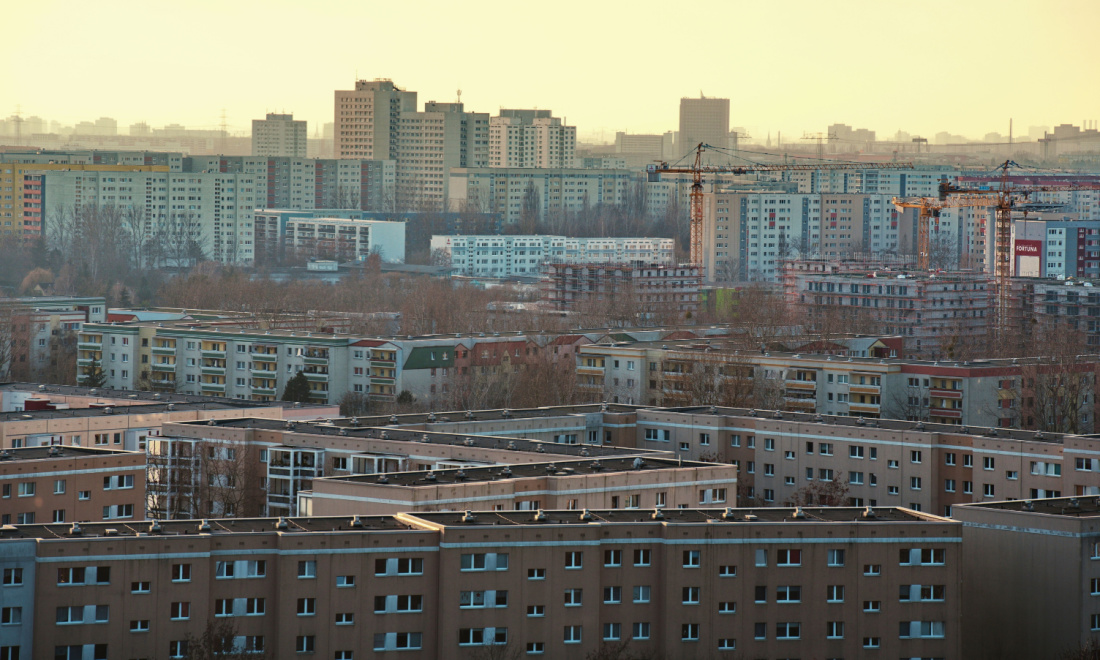[Video] The biggest fake building in the world is in Berlin