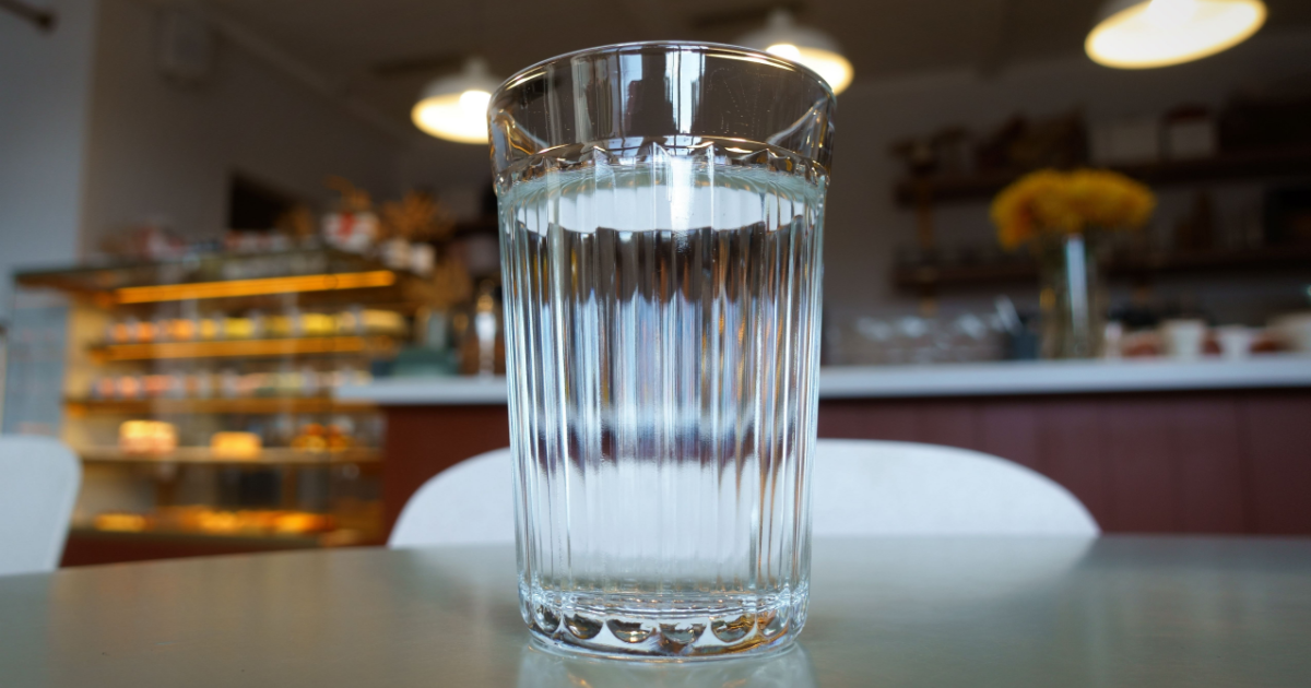 How many people dare to order tap water in Germany?