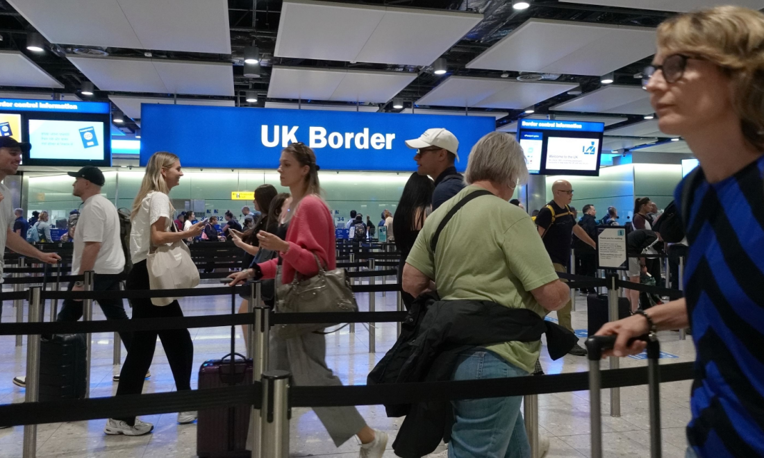 UK to launch 10-pound entry fee for international travellers