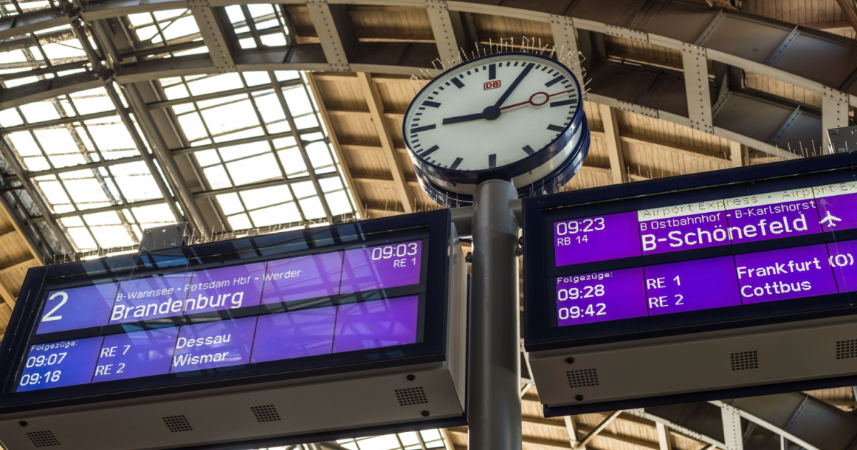 New DB boss and transport minister announce plan to improve punctuality