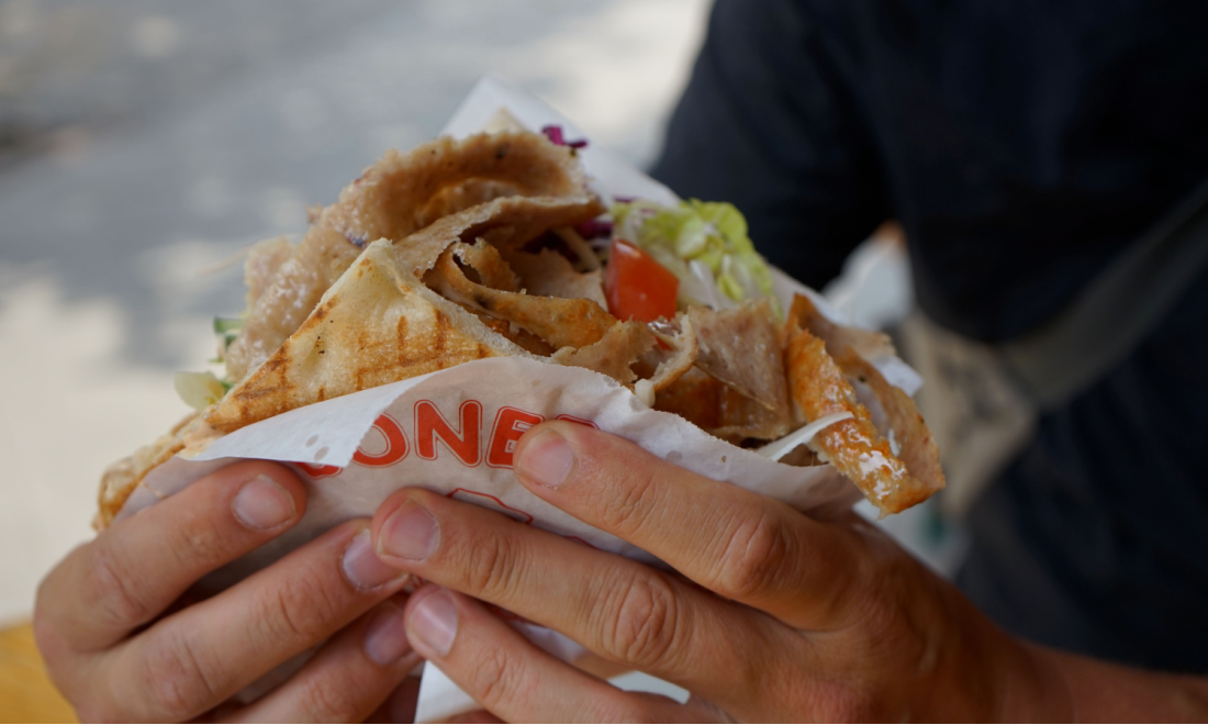 Bundestag proposal calls for 4,90 euro Döner price cap