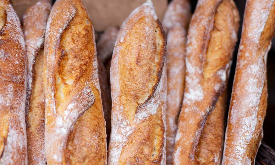 [Video] Germans go fishing for favourite baguettes at French border