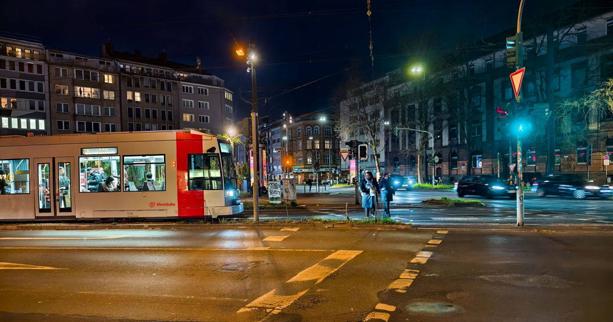 13 injured in Düsseldorf tram collision