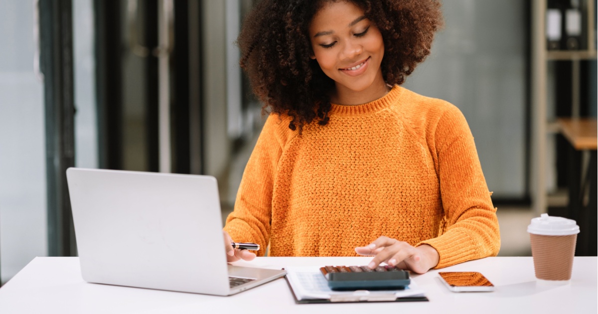 How expat women can build financial confidence abroad